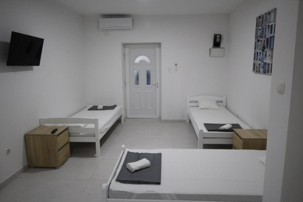 Blue Water Novalja Apartments المظهر الخارجي الصورة