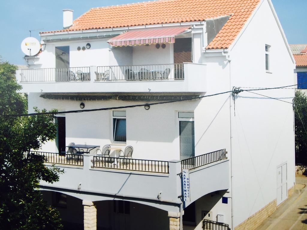 Blue Water Novalja Apartments المظهر الخارجي الصورة